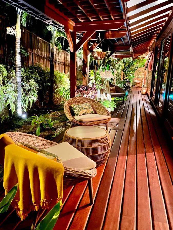 Villa Manuiti, Balinese Luxury Home - Private Swim Spa, Ocean View - Ofyr Bbq - Koi Pond Punaauia Kültér fotó